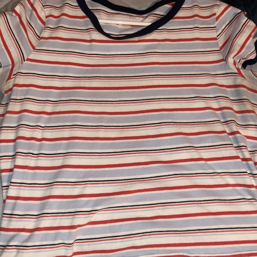 american eagle “cropped” t-shirt